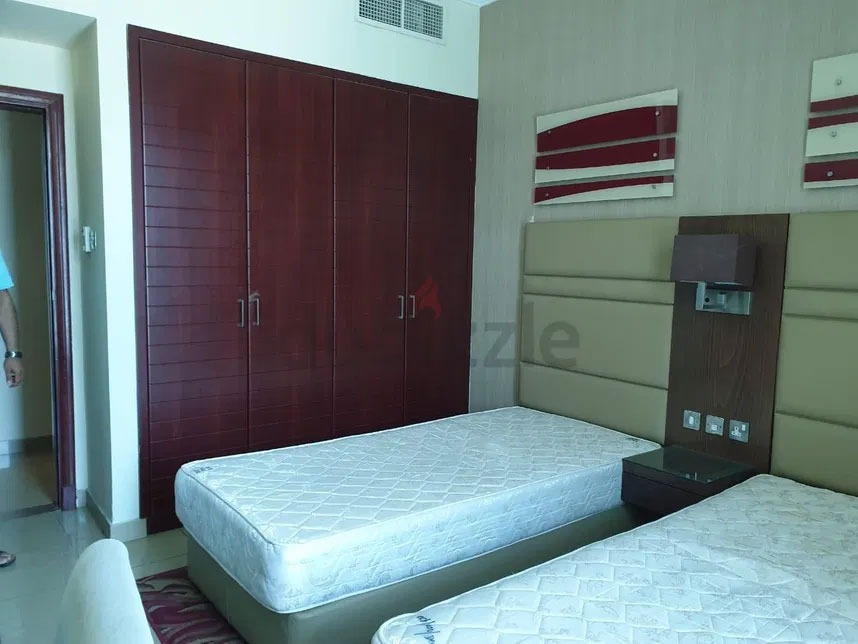 Executive bachelor bedspace available Near Burjuman Metro