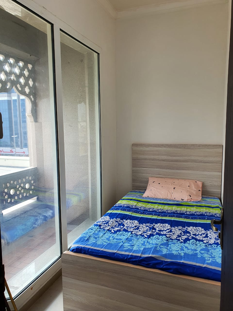 FULLY COVERED PARTITIONS AVAILABLE (For Male & Female) IN BUR DUBAI IN  CHEAPEST PRICE - Rooms for rentals on the web's biggest room finder | Rooms  for rent in UAE