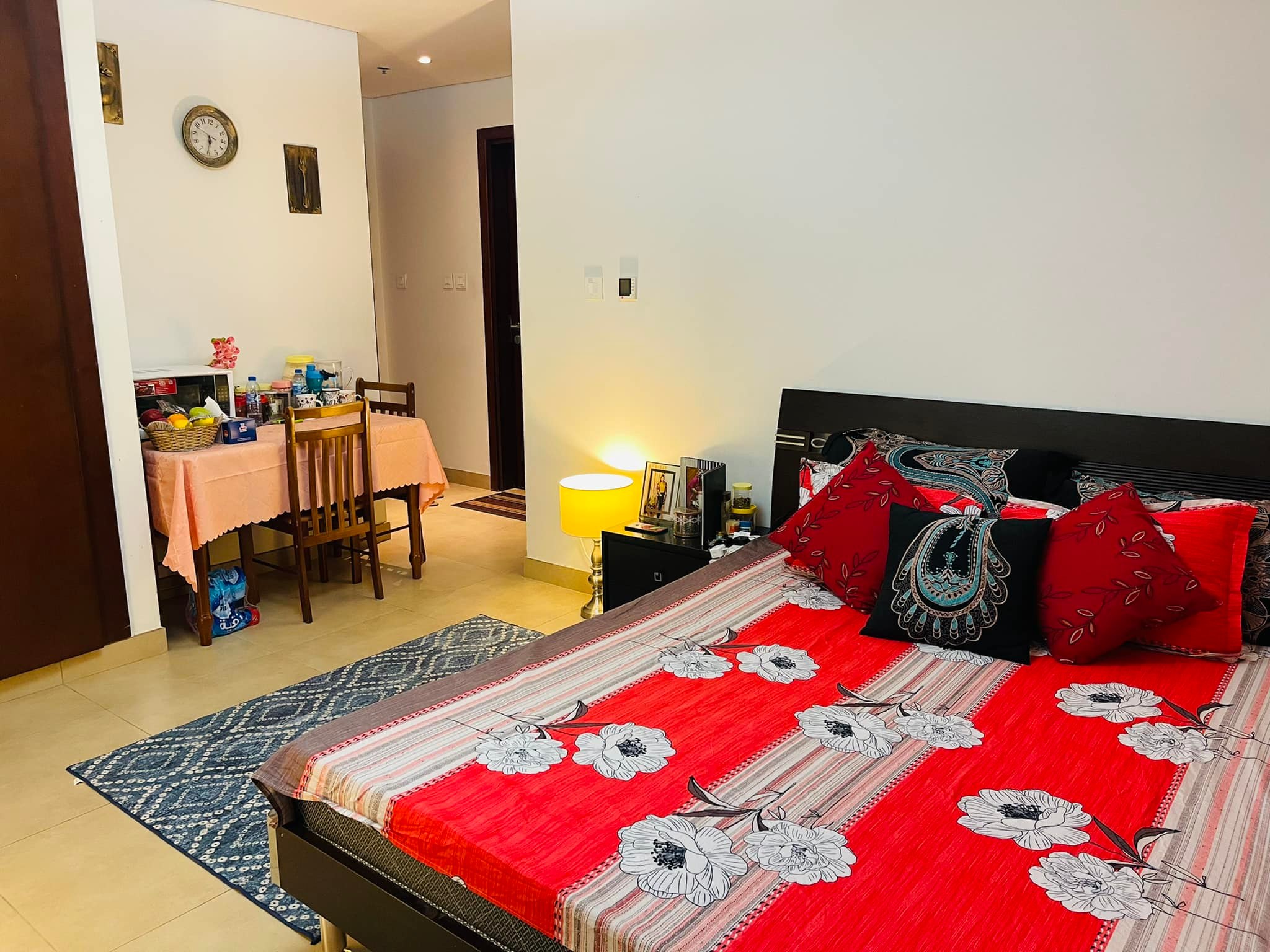 long term and short term room rental – al barsha. Near mall of Emirates