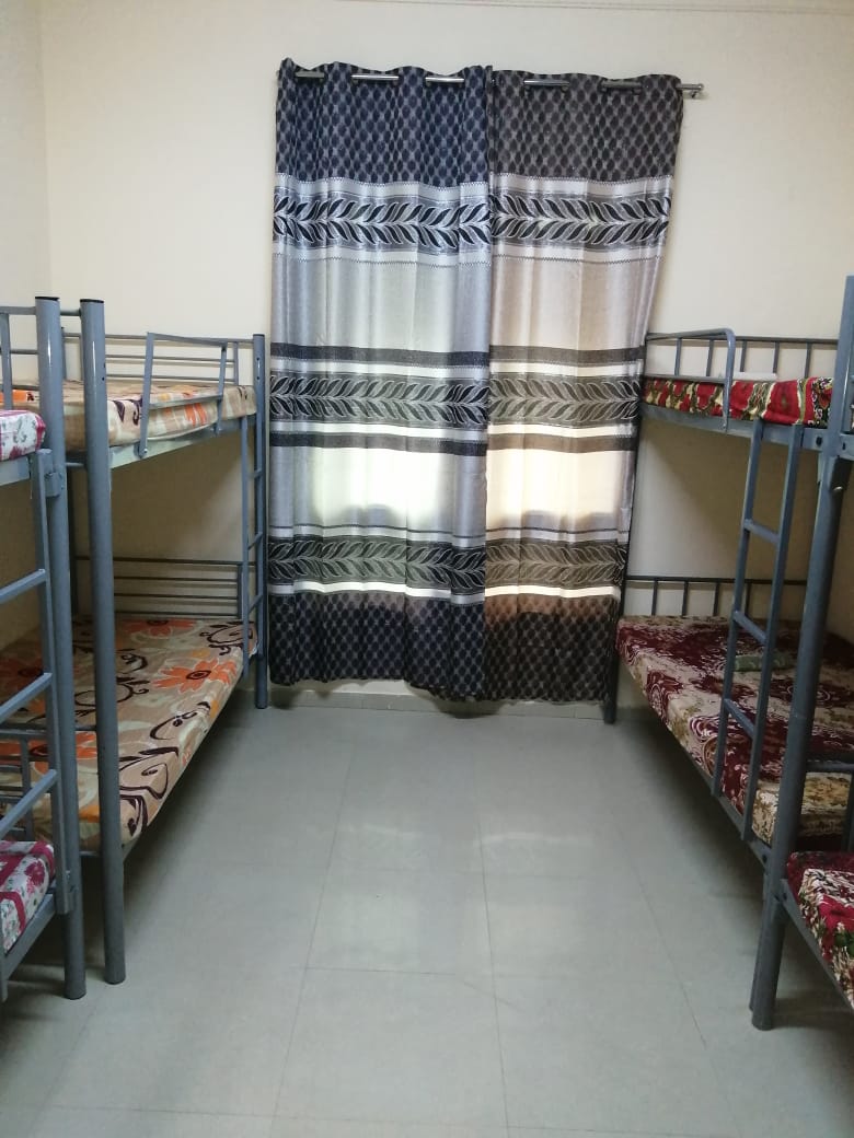 Bed Spaces in Bur Dubai for Females @600 & @700 Inclusive All, C/Ac, Gas, Dewa, Wifi