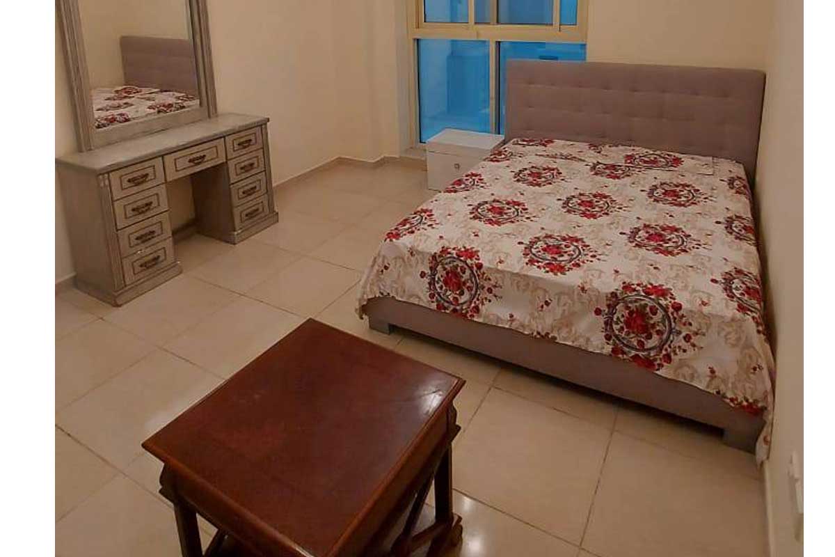 Room ,Partition ,  available ( Al Nahda 1 )