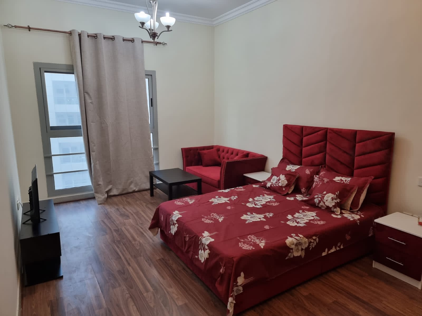 MASTER ROOM FOR ONE PERSON OR COUPLE IN DUBAI