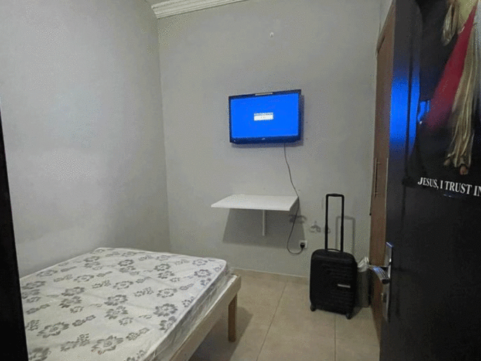 bed-partition-available-in-deira