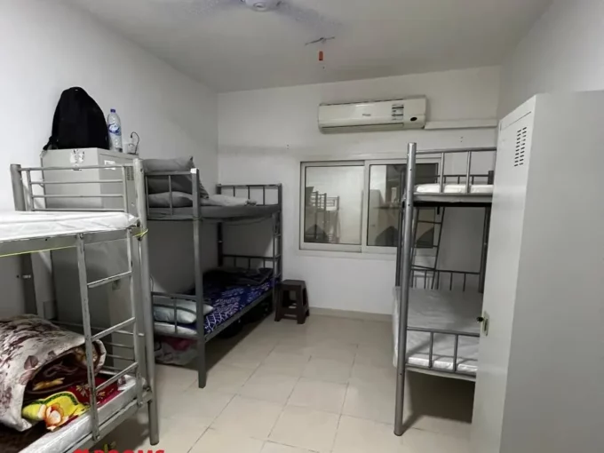 BED SPACE ONLY FOR 500 Dh Monthly in Hor Al Anz Deira