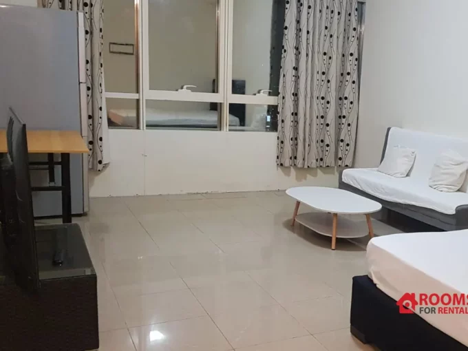 FULLY FURNISHED MASTER ROOM AVAILABLE IN MARINA